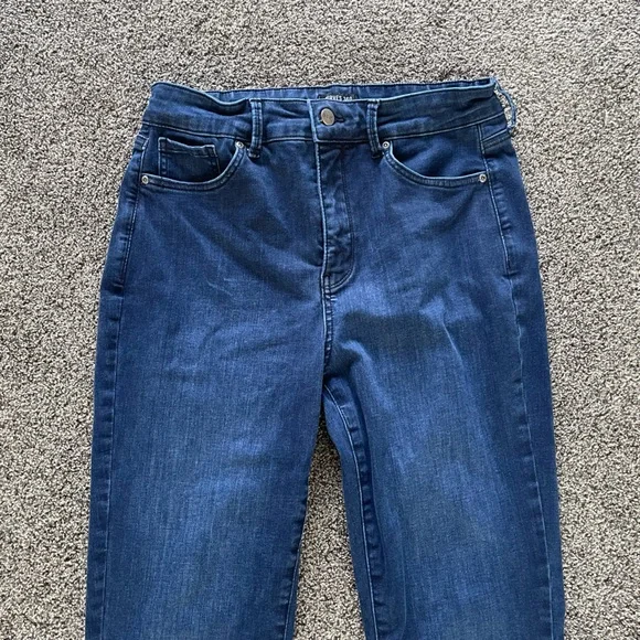 NYDJ Curve Shaper Marilyn Straight Jeans in Underground Wash, Size 8 - Picture 5 of 14